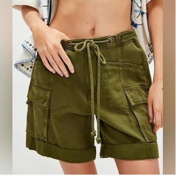 Free People NWT Cargo Army Military Green Shorts Cotton Linen size L - Picture 1 of 5